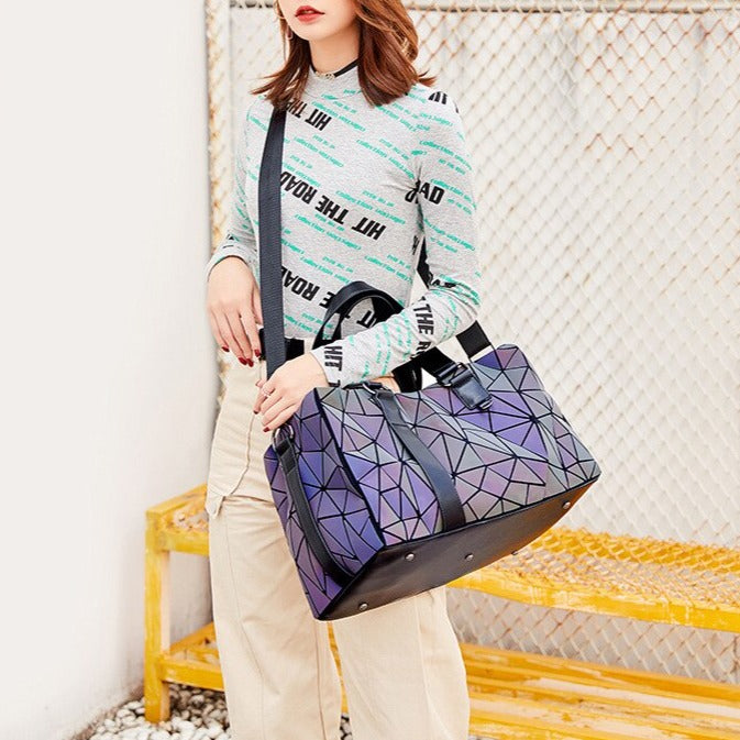 Berry - Luminous Travel Bag