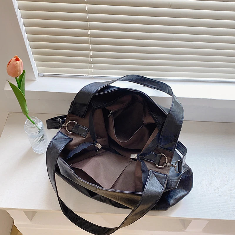 Clarisa - Large Capacity Bag