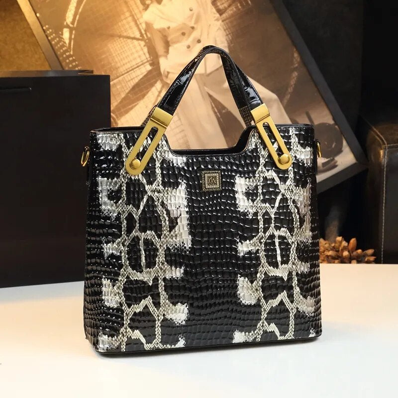 Dina - Luxury Snake Handbag