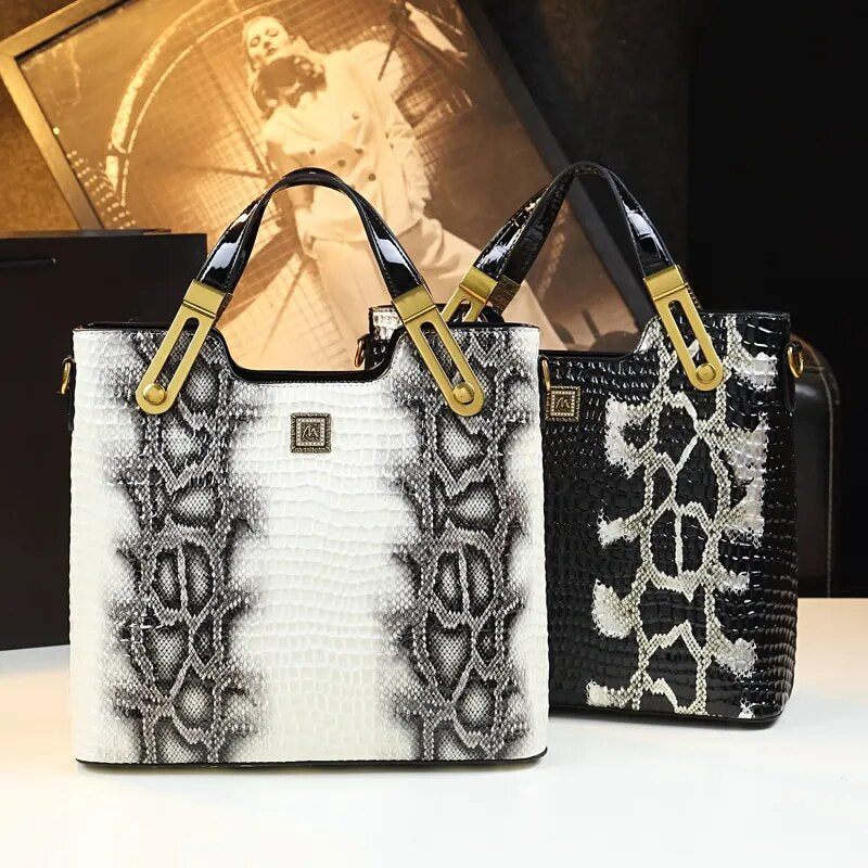 Dina - Luxury Snake Handbag