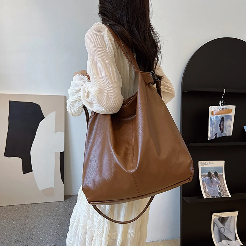 Clarisa - Large Capacity Bag