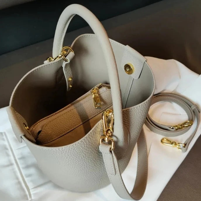 Camilla - Elegant Shoulder Bag