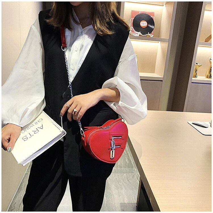 Amanda - Heart Crossbody Bag