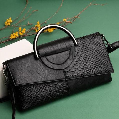 Linda - Elegant Clutch