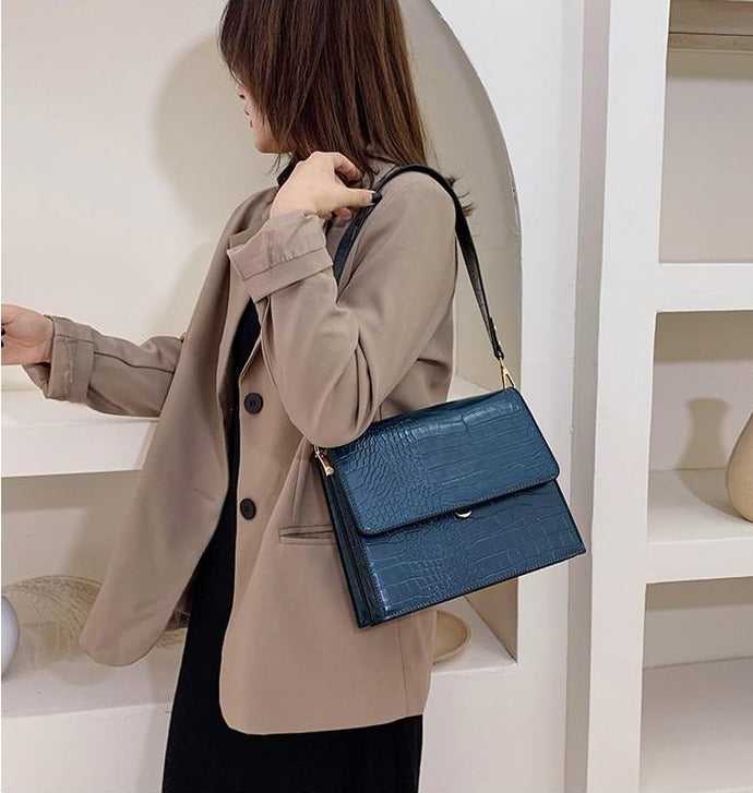 Alliga - Badmash Handbag