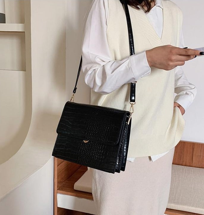 Alliga - Badmash Handbag
