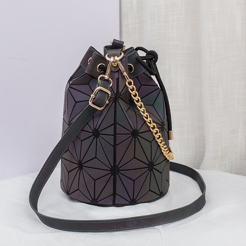 Vivian - Luminous Crossbody Bag