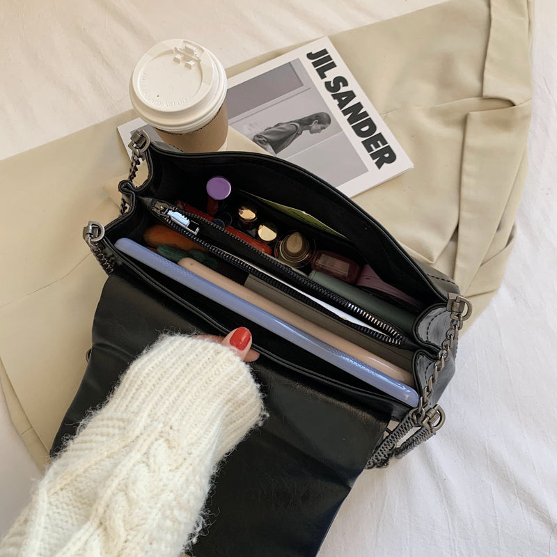 Sarah - Vintage Messenger Bag
