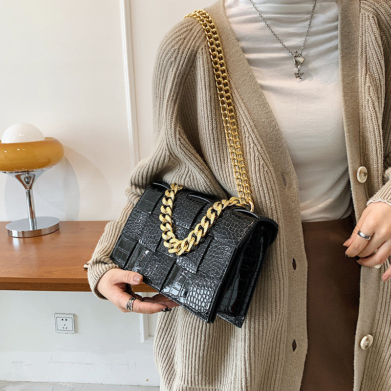 Sandy - Chain Handbag