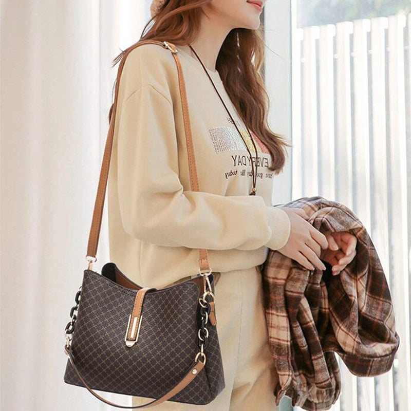 Victoria - Shoulder Bag