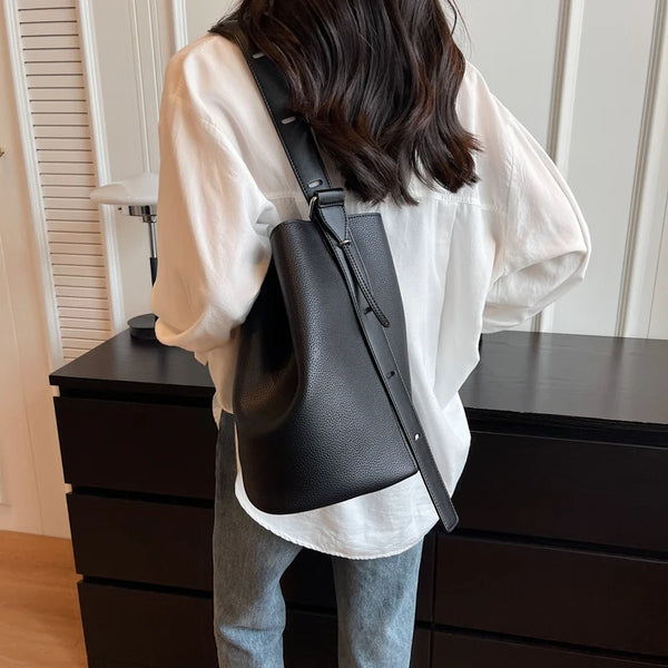 Carol - Retro Shoulder Bag