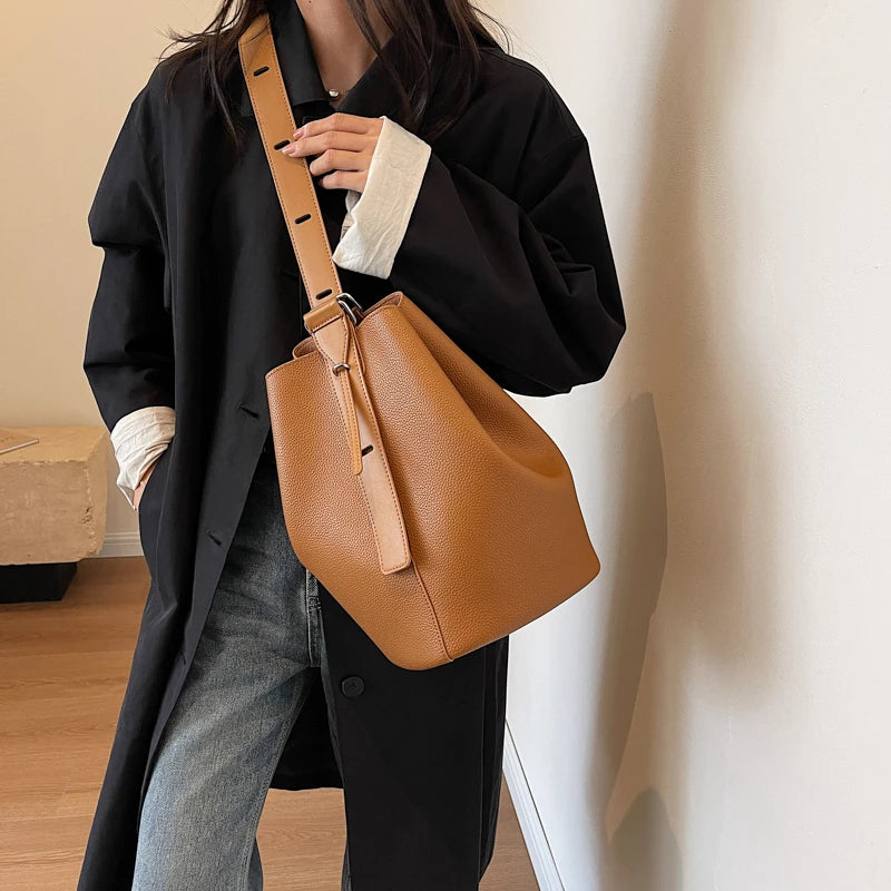 Carol - Retro Shoulder Bag