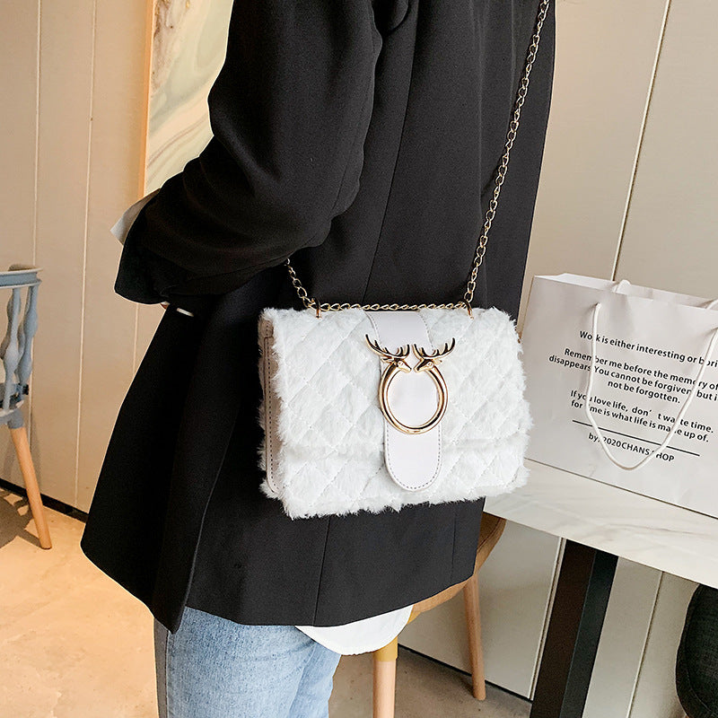 Pamela - Winter Chain Bag