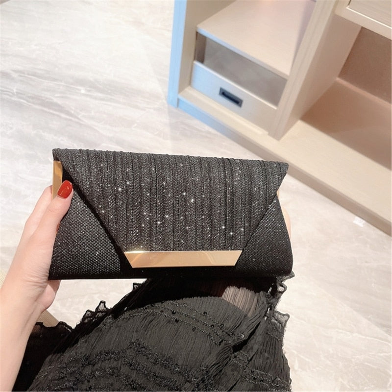 Agnes - Elegant Clutch